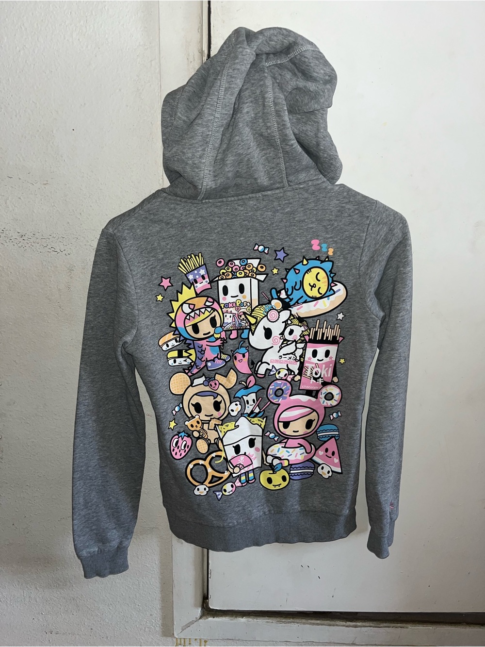 Tokidoki rare “vintage” grey zip up hoodie with pink lining and cute design - Picture 2 of 4